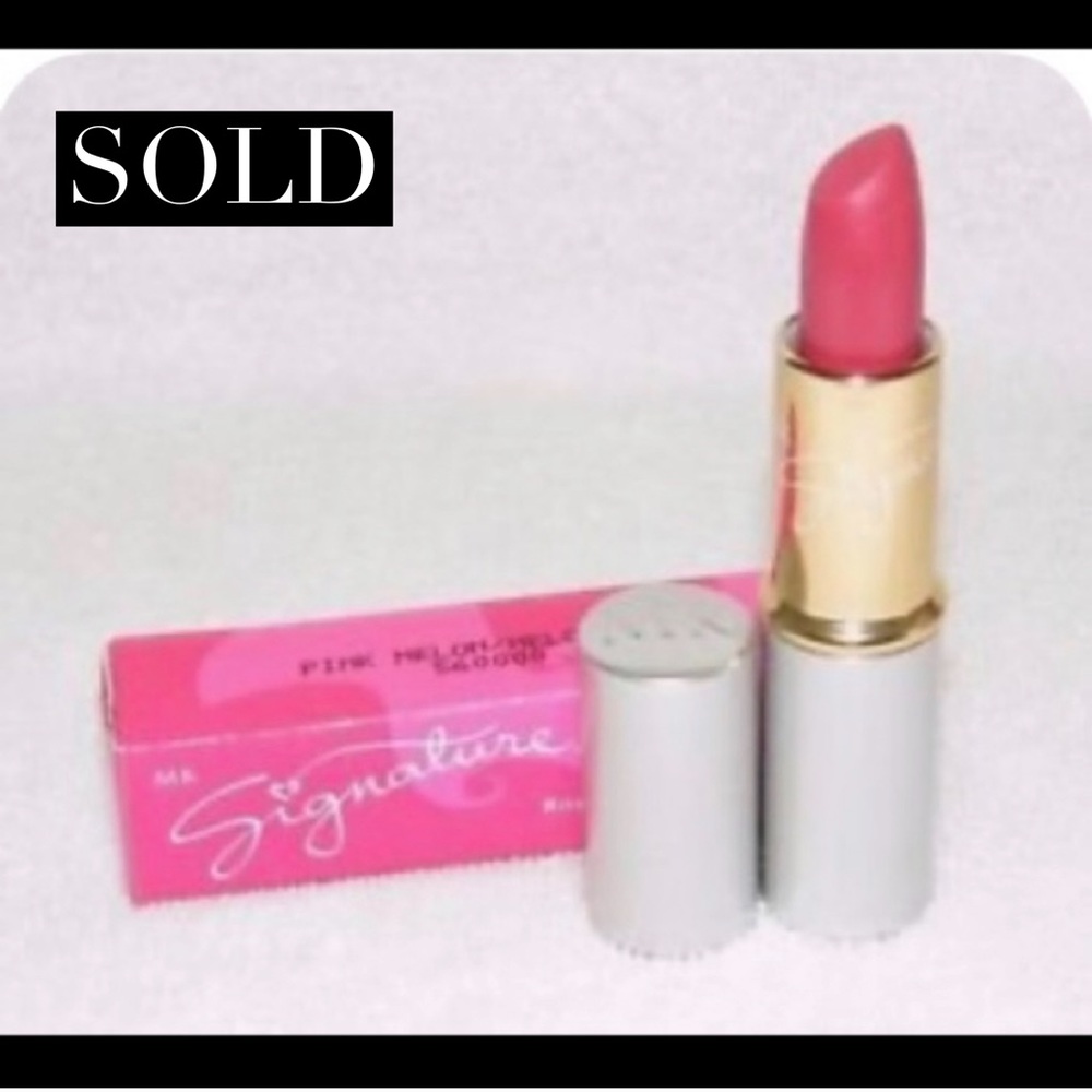 Mary Kay Signature Lipstick 💄